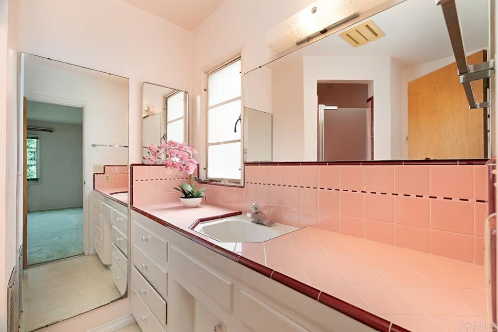 1140 Alexandria Drive, San Diego, CA 92107 photo 4