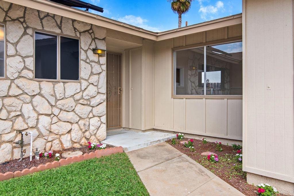 1522 York Place, Escondido, CA 92027 photo 4