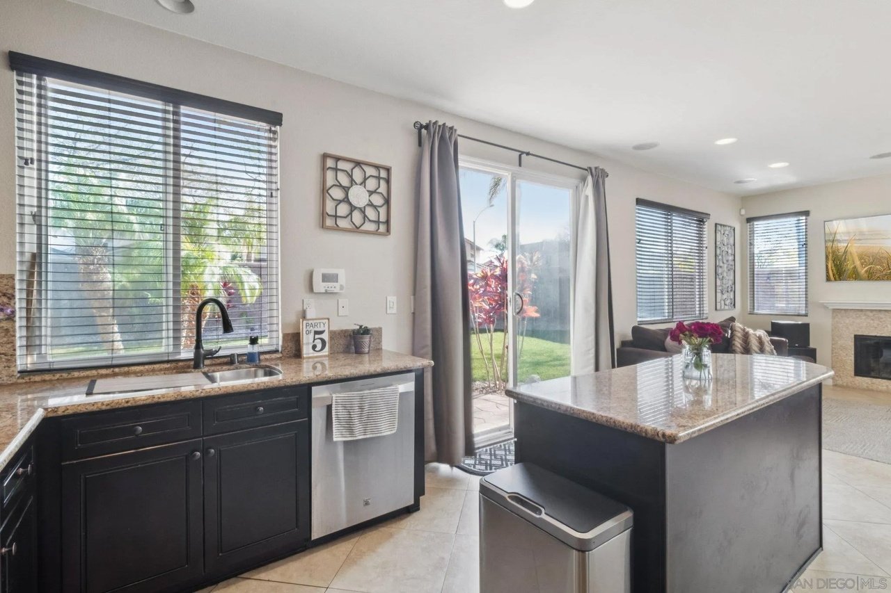 1932 Petaluma Dr, Chula Vista, CA 91913 photo 9