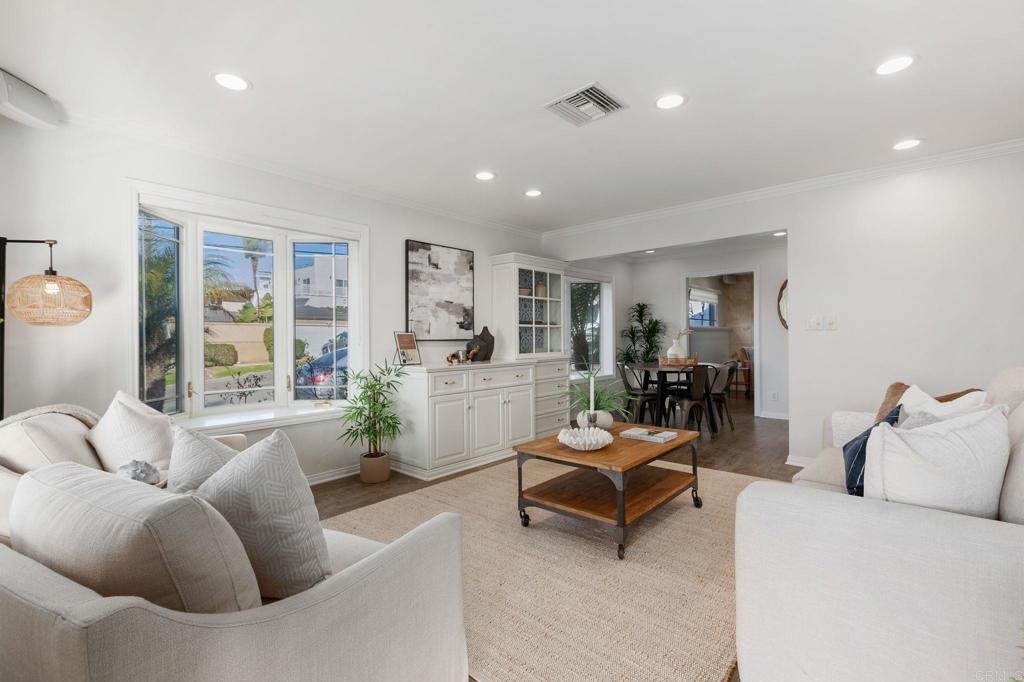 2451 Erie Street, San Diego, CA 92110 photo 4