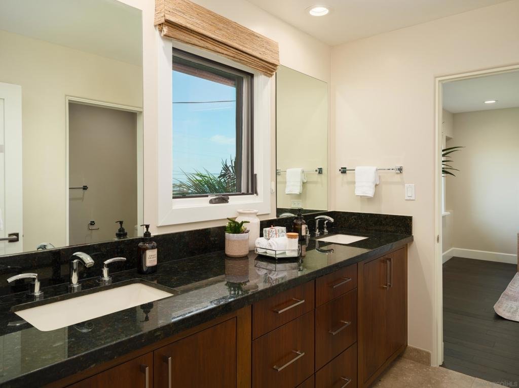 5976 Germaine Lane, La Jolla, CA 92037 photo 18