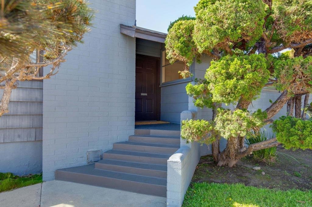 646 Wrelton Drive, La Jolla, CA 92037 photo 4