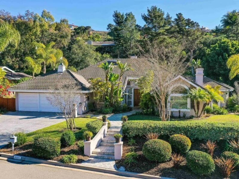 6961 Via Valverde, La Jolla, CA 92037